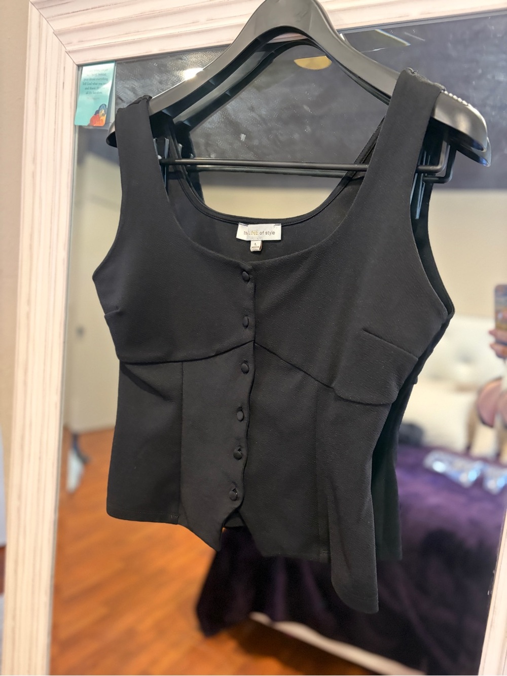 Black Button-Front Sleeveless Bust-Seam Tank